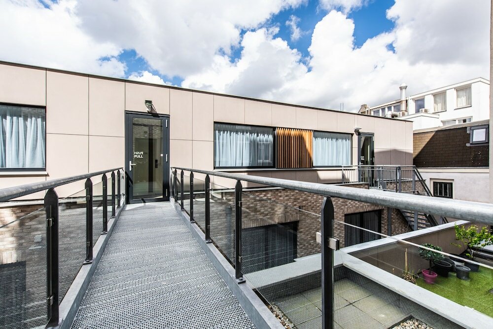 Фото Melrose Hotel