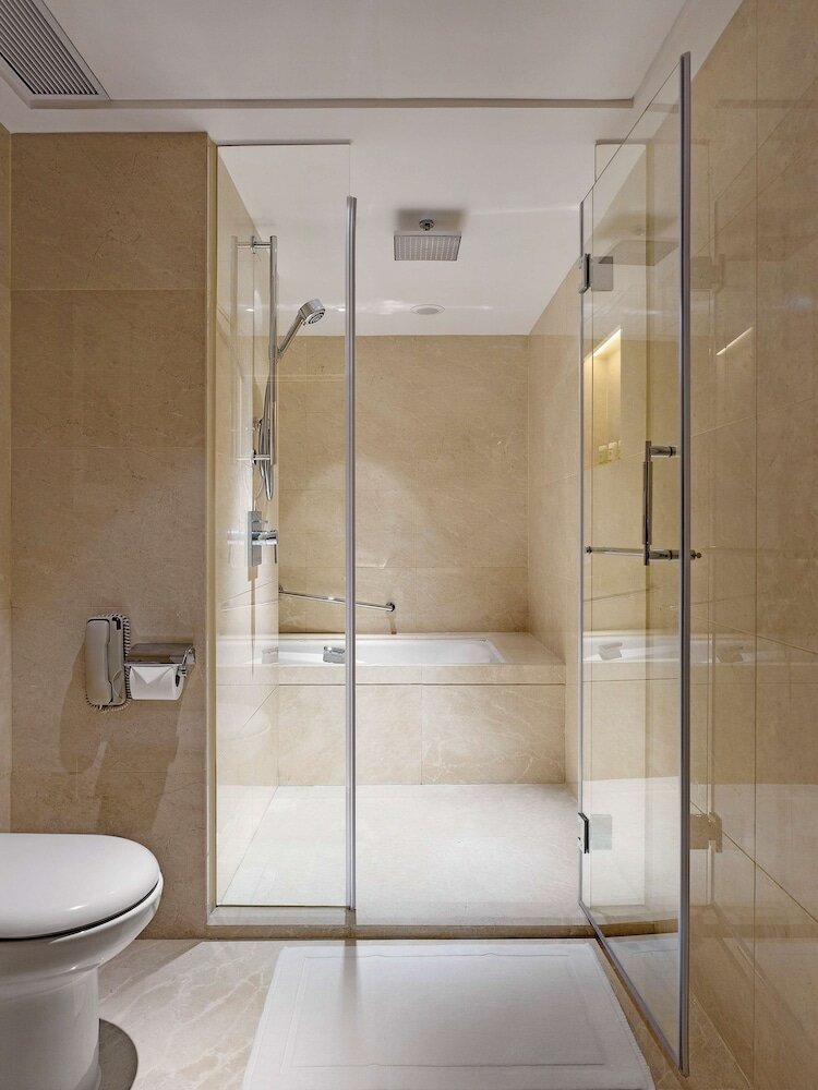 Фото The Royal Garden