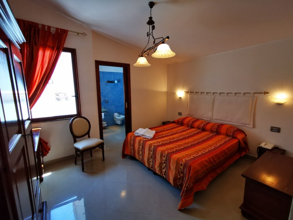 Фото Отель Hieracon