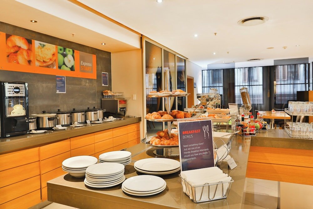 Фото Holiday Inn Express Cape Town City Centre