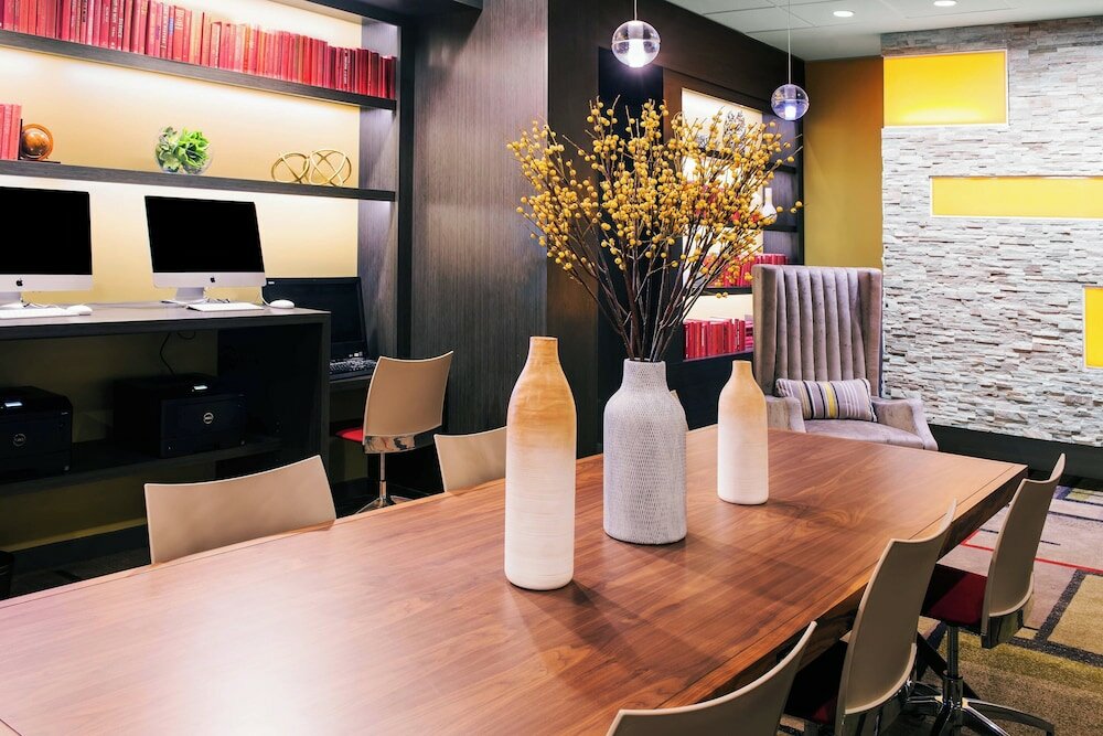 Фото Fairfield Inn & Suites by Marriott Charlotte Uptown