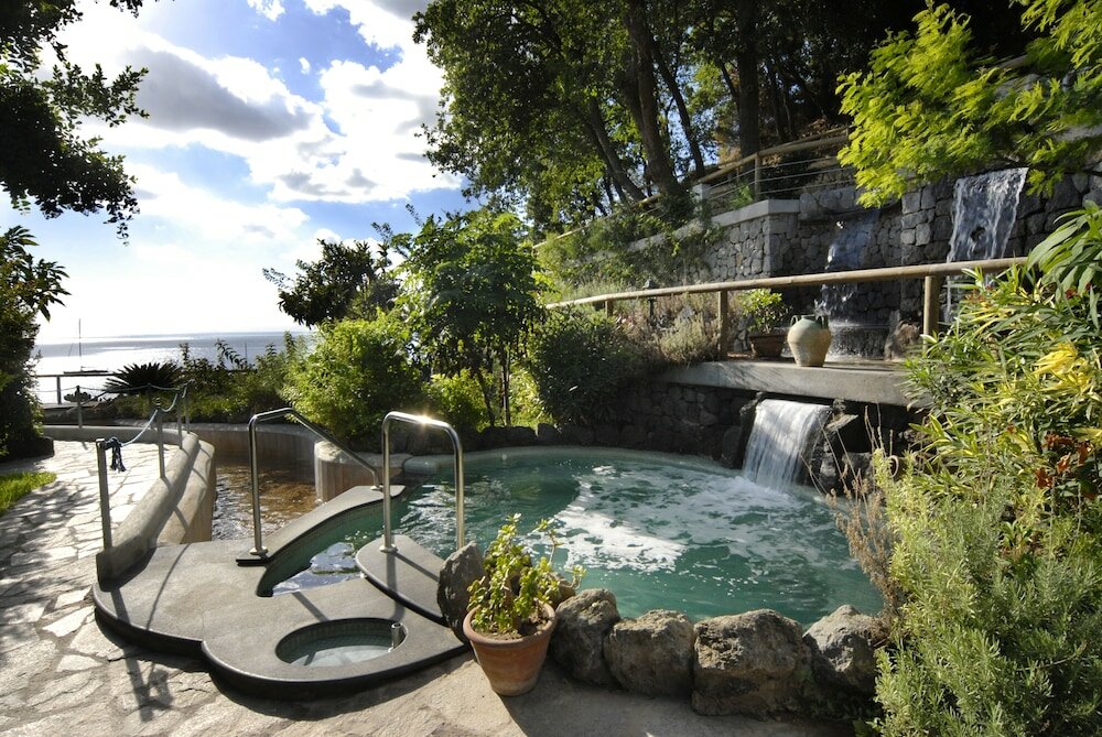 Фото Hotel Giardino delle Ninfe e La Fenice