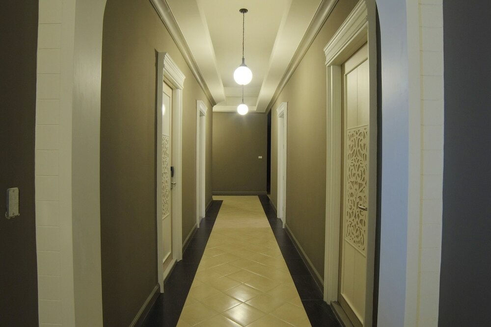 Фото The Raya Surawong Bangkok