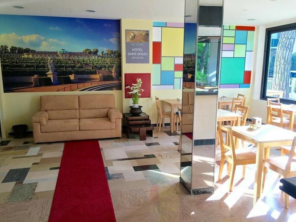 Фото Hotel Sans Souci