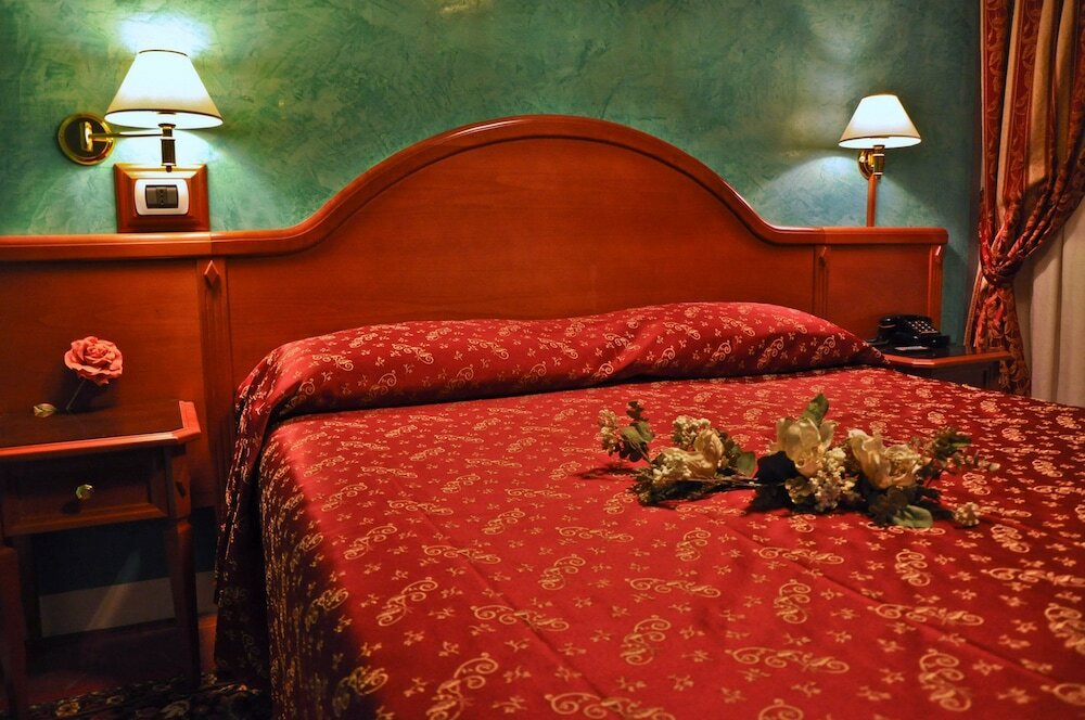 Фото Hotel Sandra