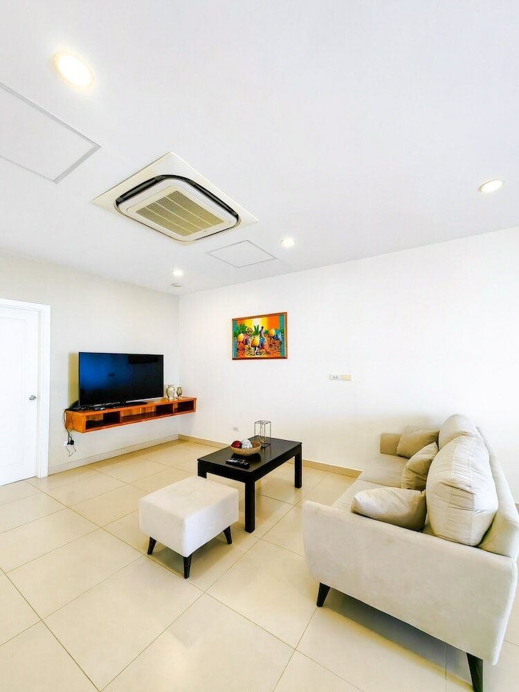 Фото Awesome Hotel