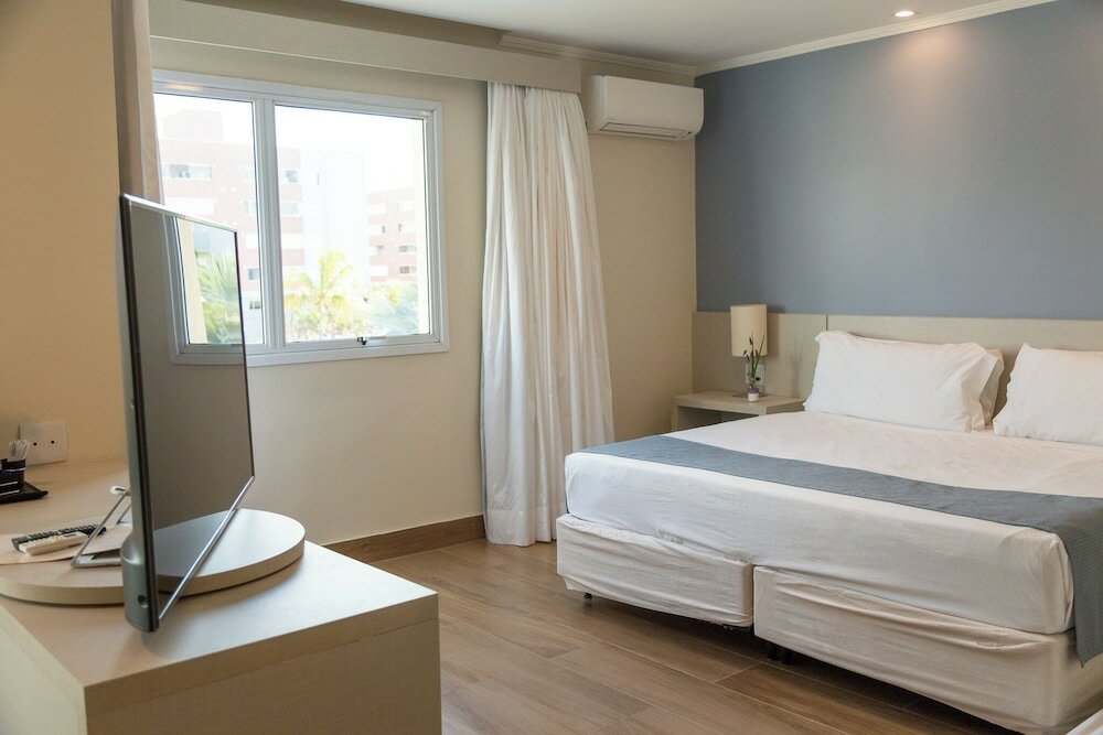 Фото Vinhedo Plaza Hotel