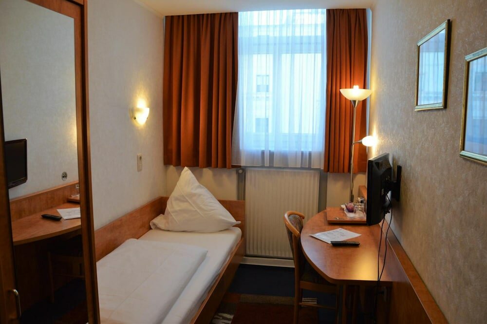 Фото Steen's Hotel