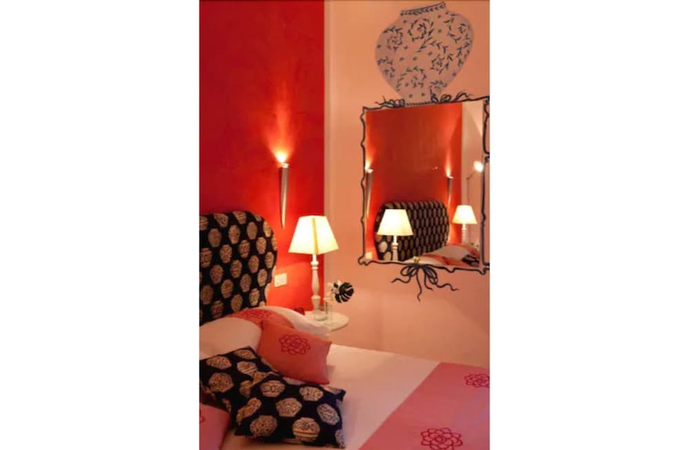 Фото 66 Imperial Inn DeLuxe