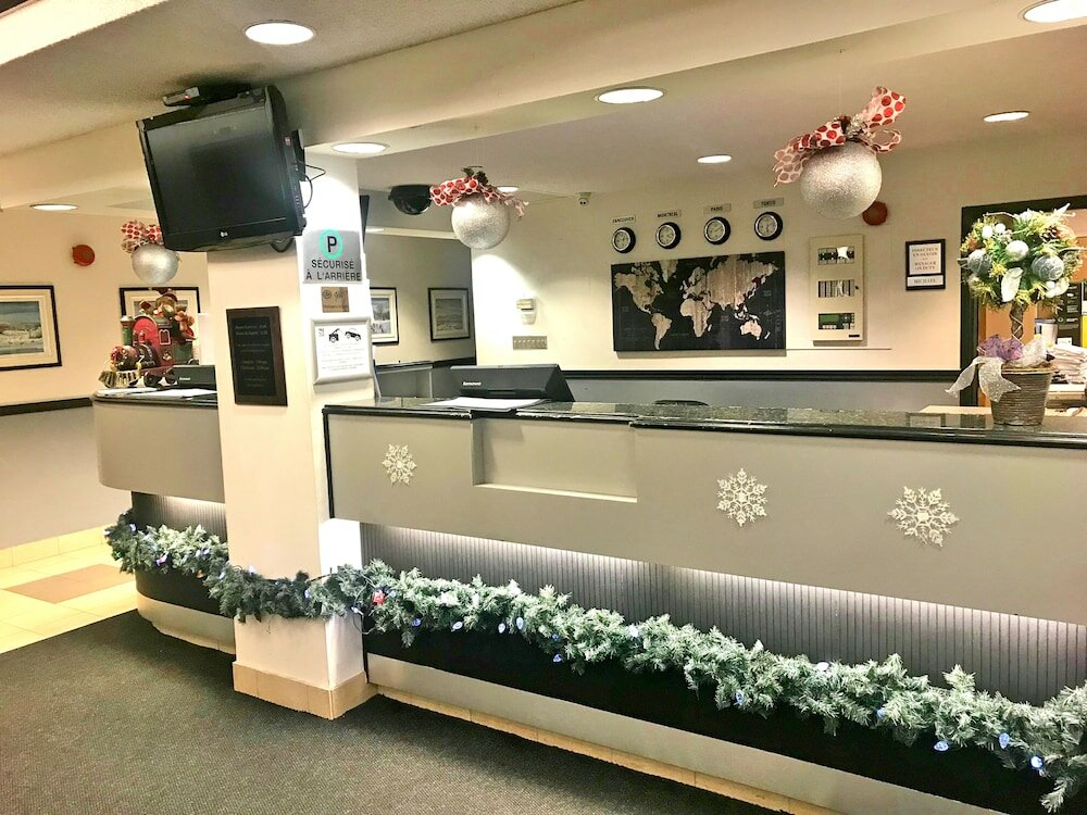 Фото Quality Hotel & Suites Montreal East