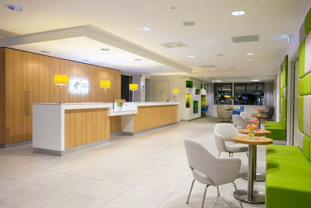 Фото Holiday Inn Express Amsterdam - Schiphol, an Ihg Hotel