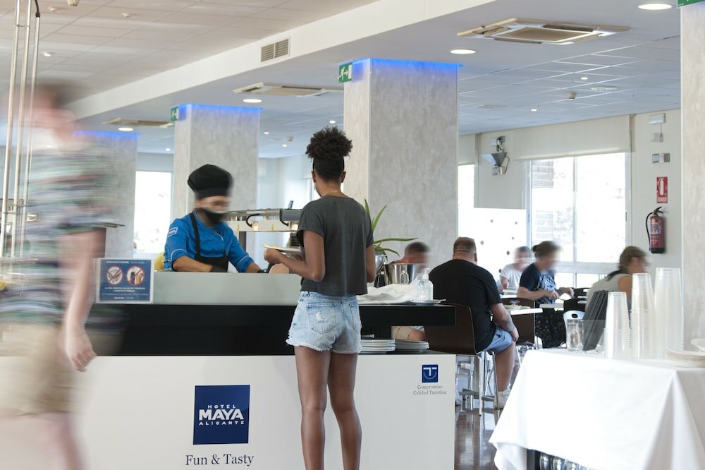 Фото Hotel Maya Alicante