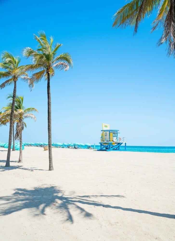 Фото Margaritaville Hollywood Beach Resort