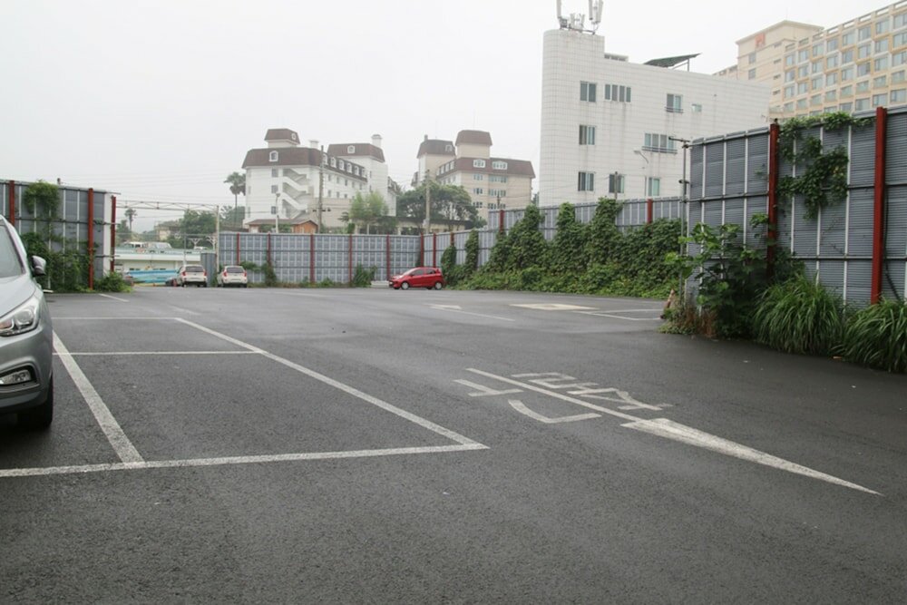 Фото Jeju Hotel the M