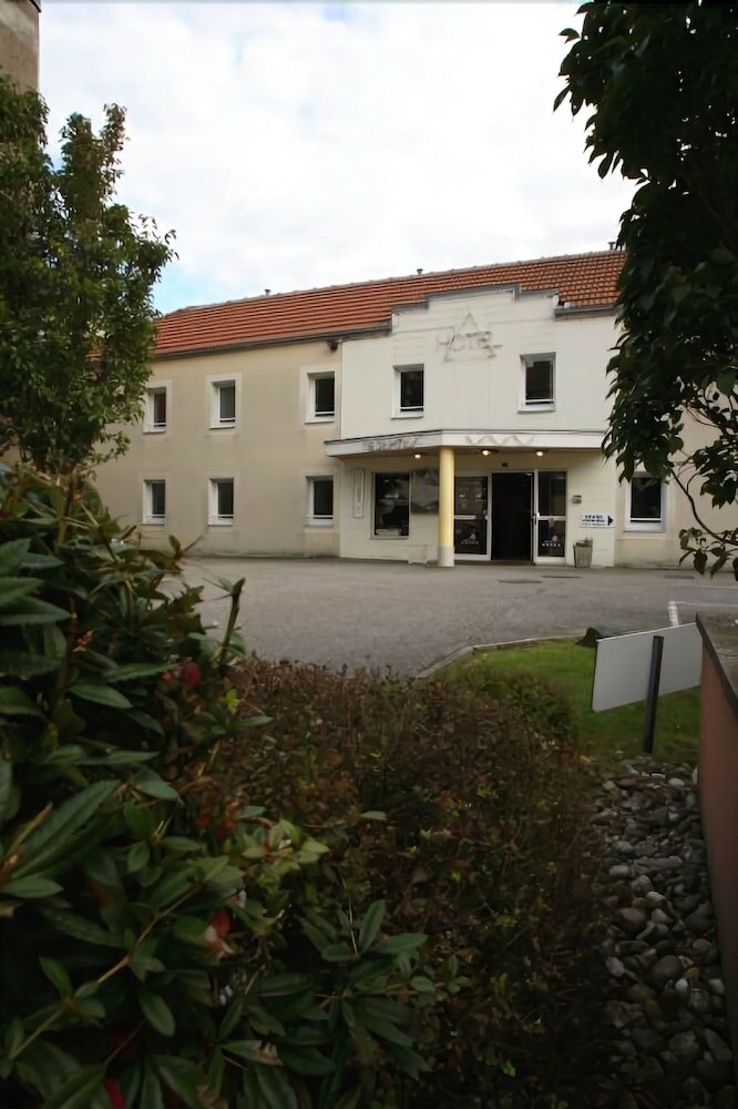 Фото Hôtel Revotel