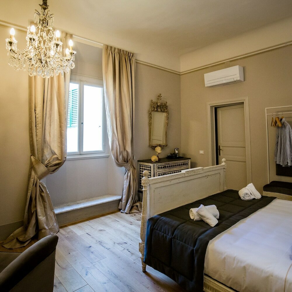 Фото San Pier Novello in Oltrarno