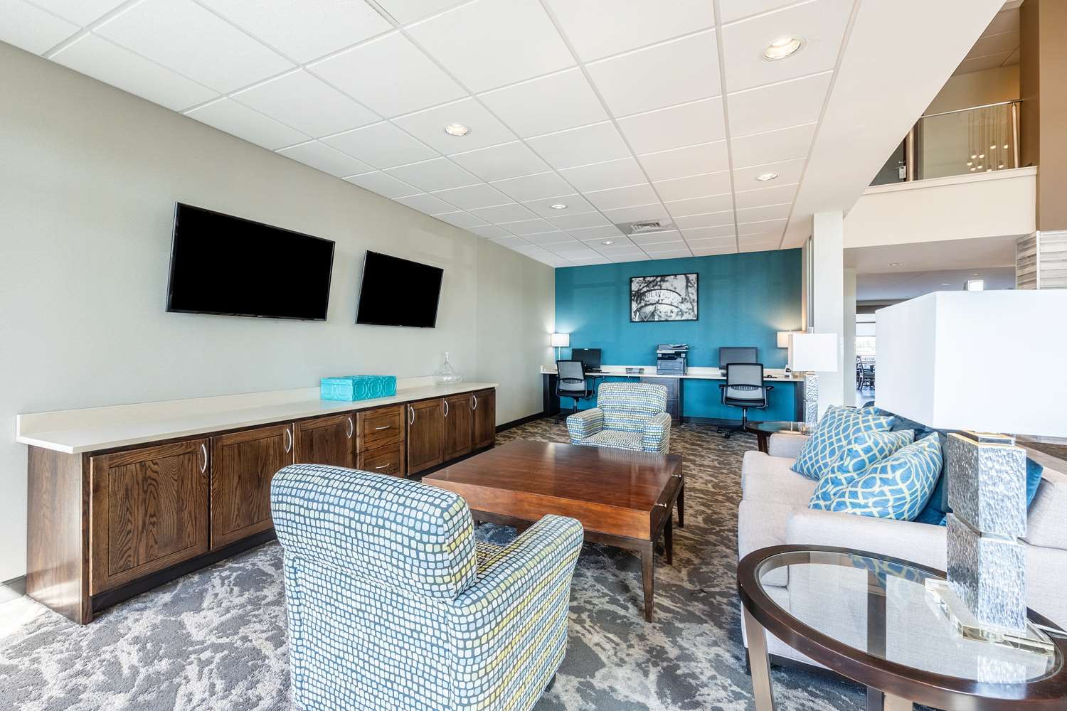 Фото Best Western Plus Bolivar Hotel & Suites