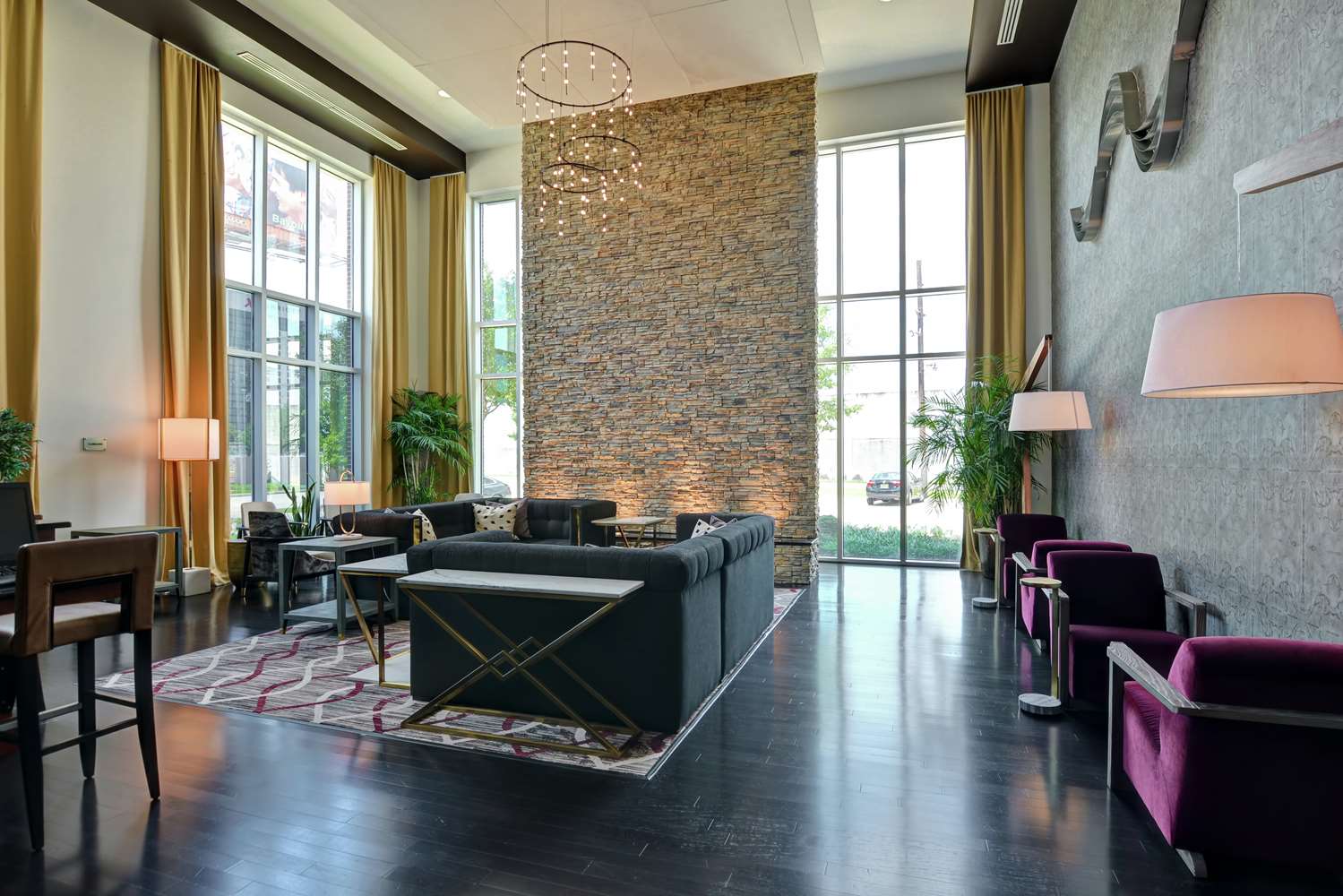 Фото DoubleTree by Hilton Hotel Baton Rouge