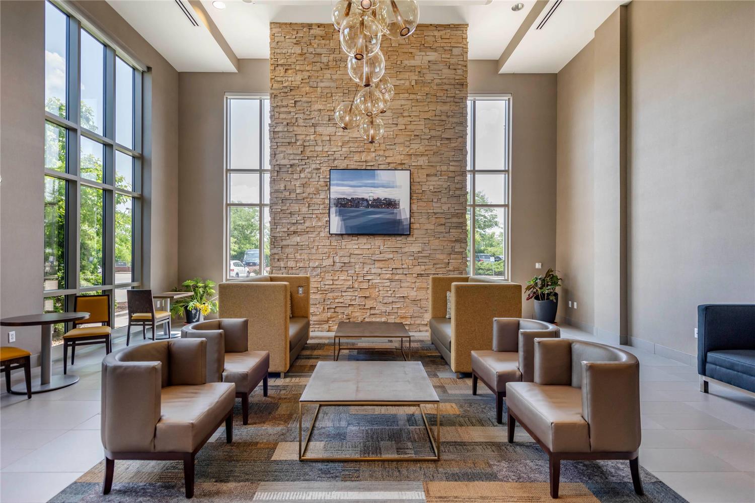 Фото Cambria Hotel Madison East