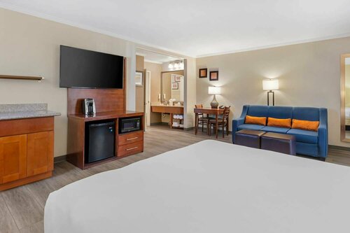 Гостиница Comfort Inn Santa Monica - West Los Angeles в Санта Монике