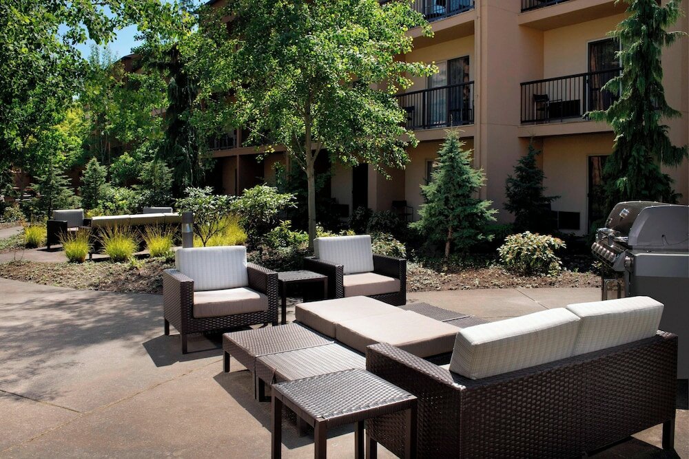 Фото Courtyard by Marriott Portland Hillsboro