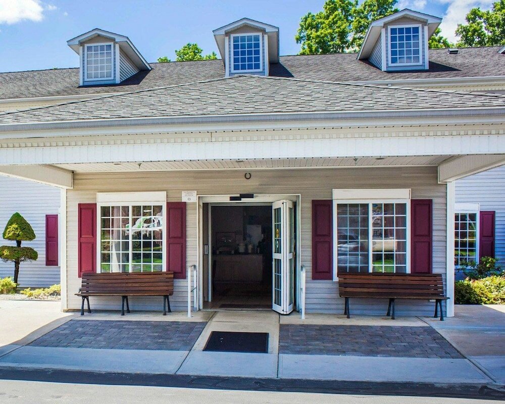 Фото Comfort Inn Guilford near I-95