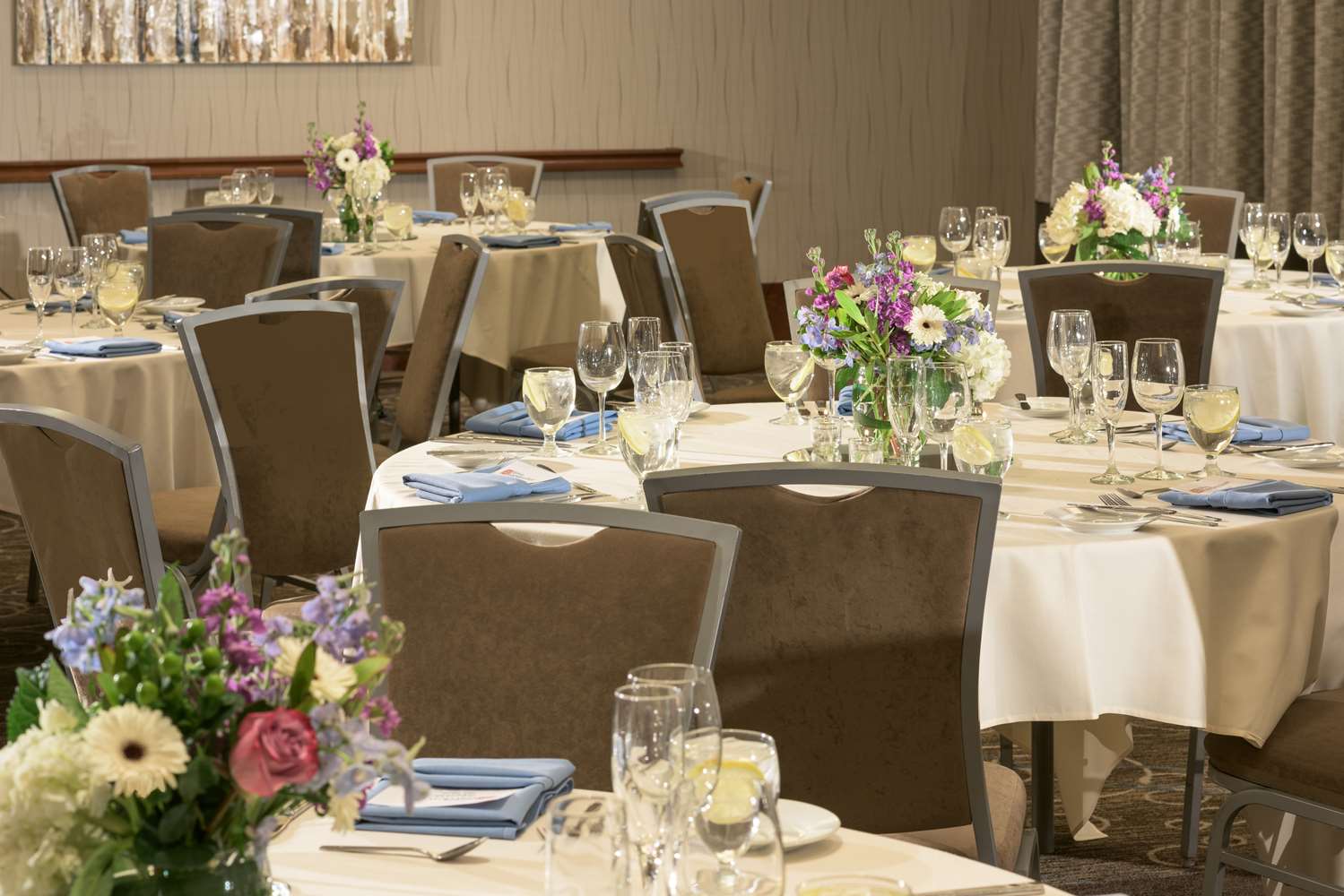 Фото Hilton Garden Inn Portsmouth Downtown