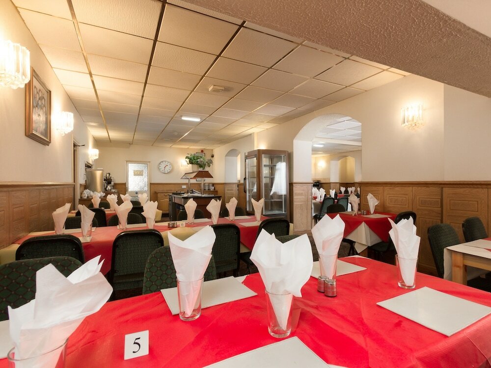 Фото The Oak Lea Hotel