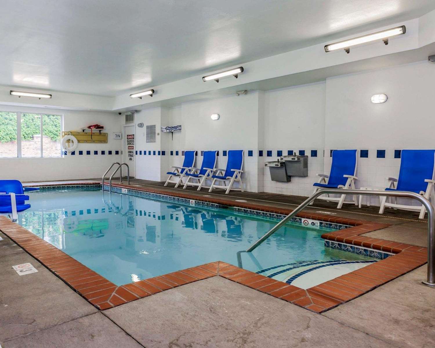 Фото Quality Inn East