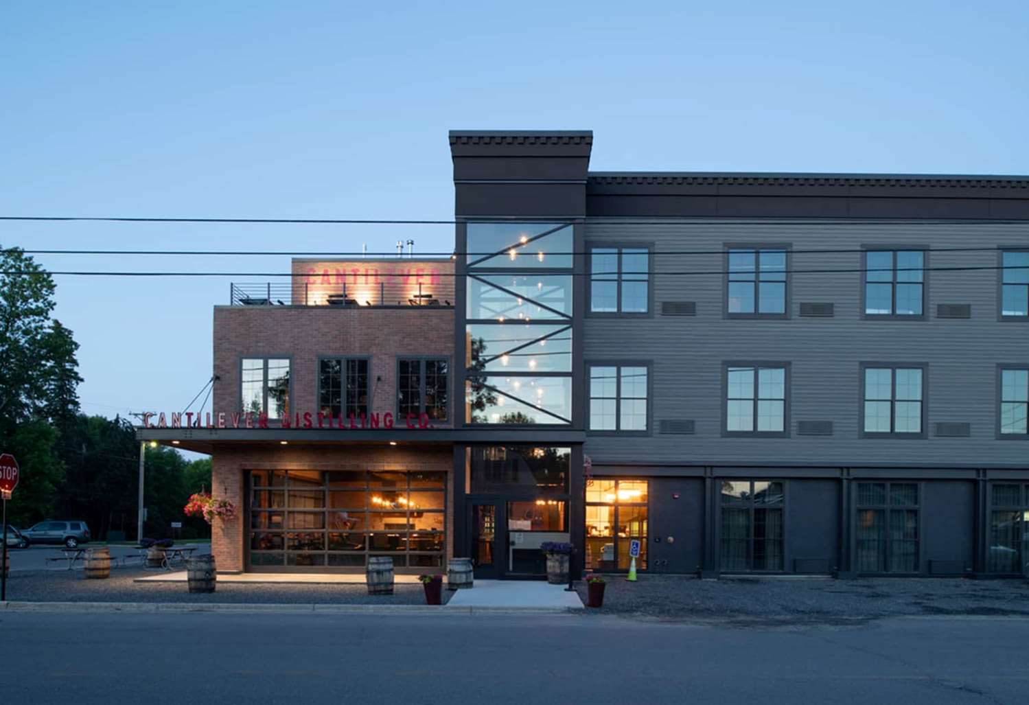 Фото Cantilever Hotel, Trademark Collection by Wyndham