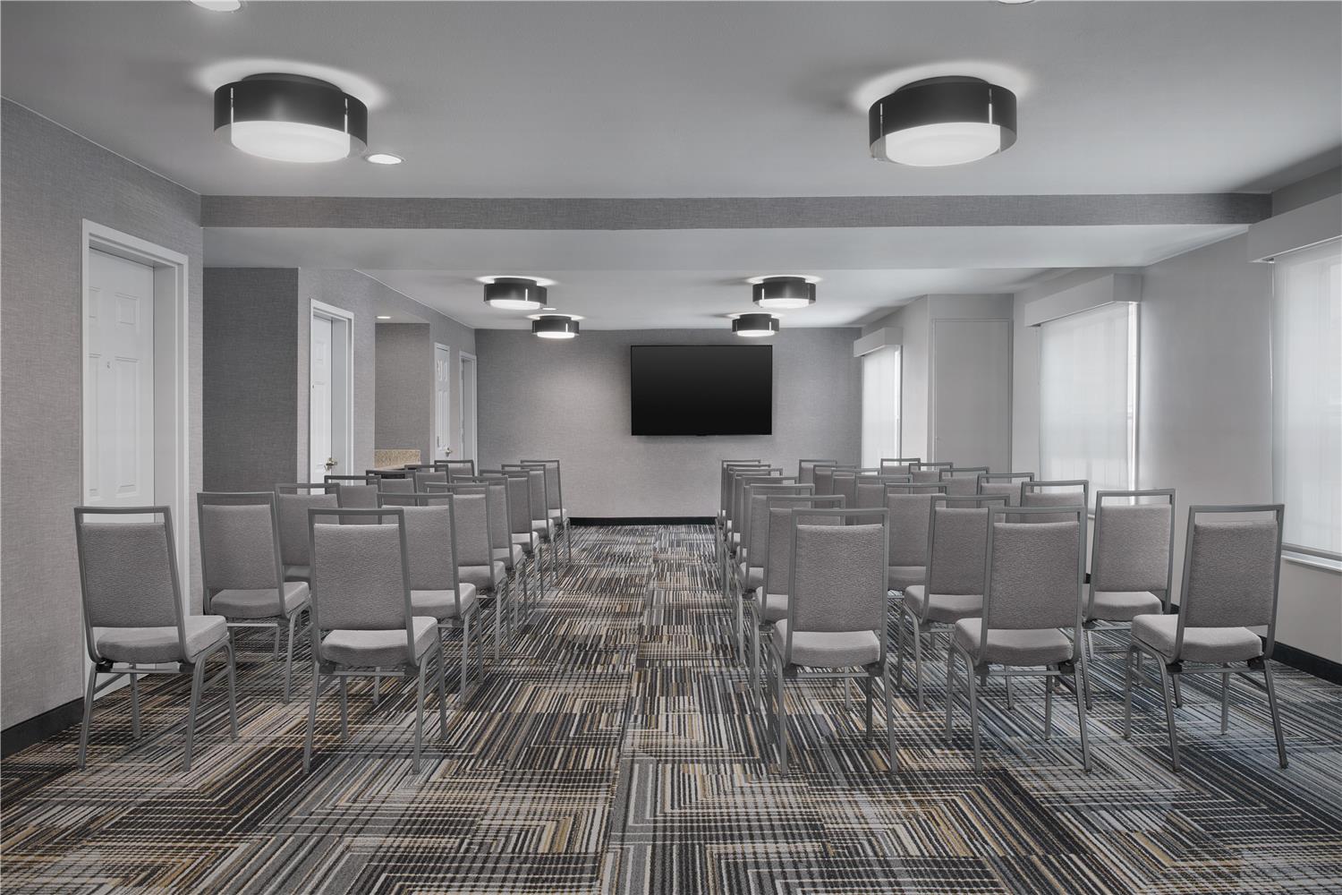 Фото Homewood Suites by Hilton Newark-Cranford