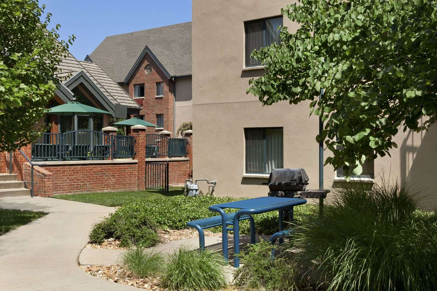 Фото Hawthorn Suites by Wyndham Overland Park