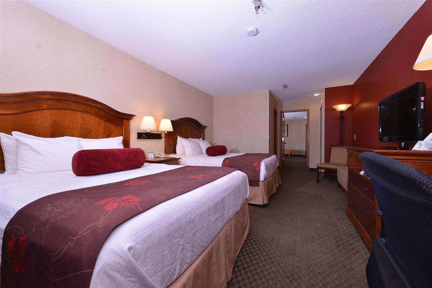 Фото Best Western Plus Rama Inn