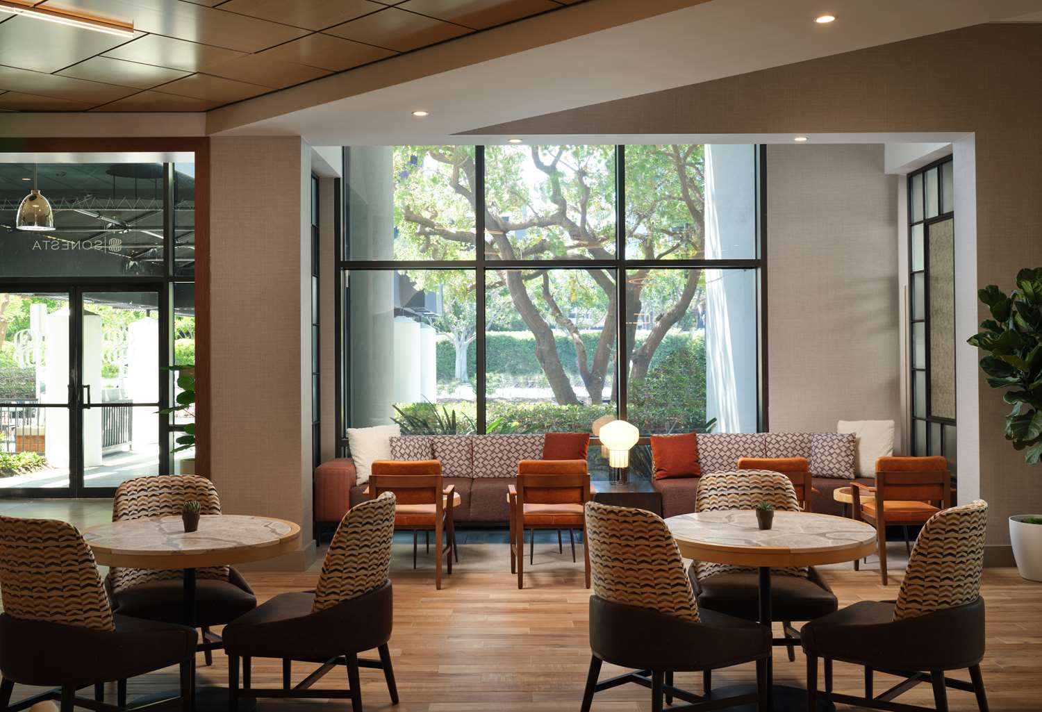 Фото Sonesta Irvine