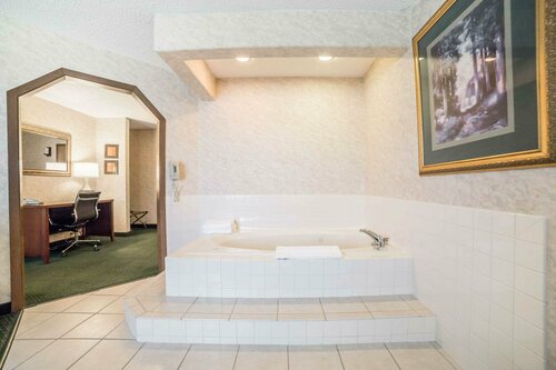 Гостиница Yellowstone River Inn & Suites в Штате Монтана