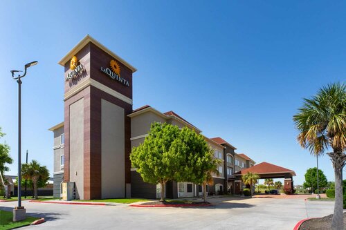 Гостиница La Quinta Inn And Suites Deer Park в Пасадине