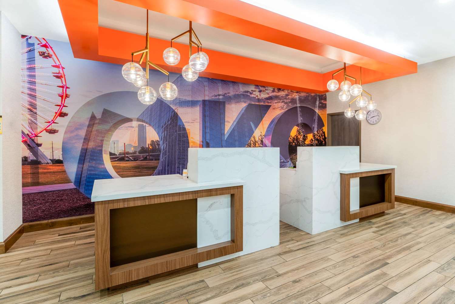 Фото La Quinta Inn & Suites by Wyndham Oklahoma City Airport