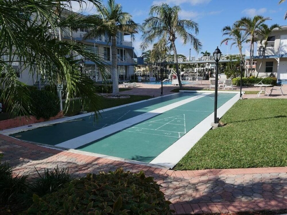 Фото Holiday Isle Yacht Club