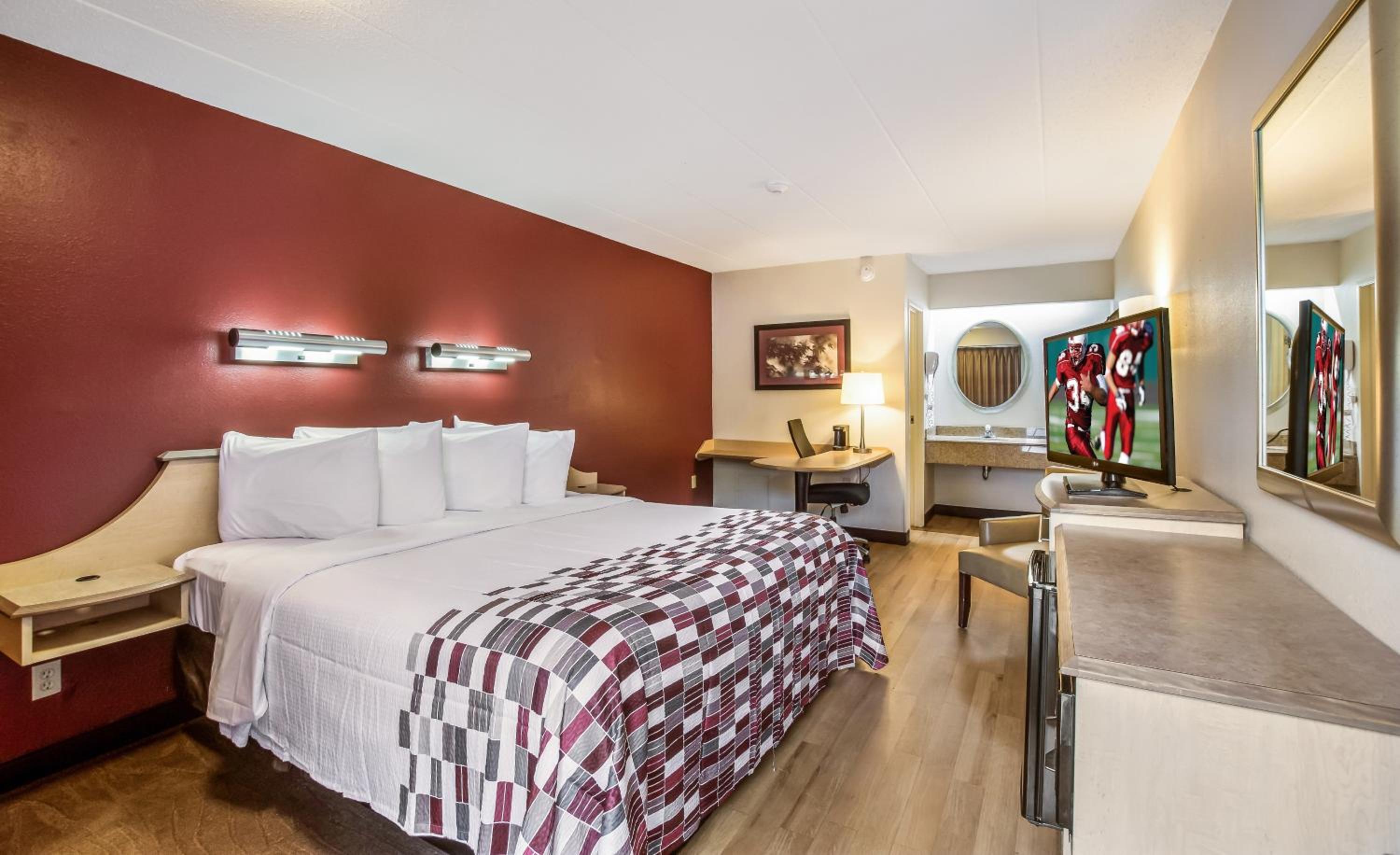 Фото Red Roof Inn Detroit - Plymouth/Canton