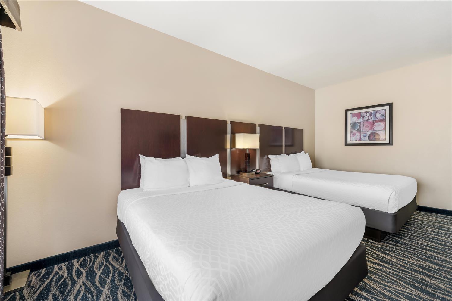 Фото Best Western Plus Eastgate Inn & Suites