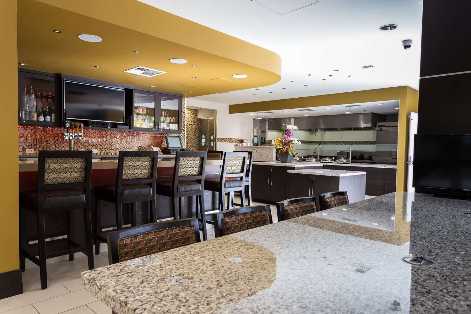 Фото Hilton Garden Inn San Mateo