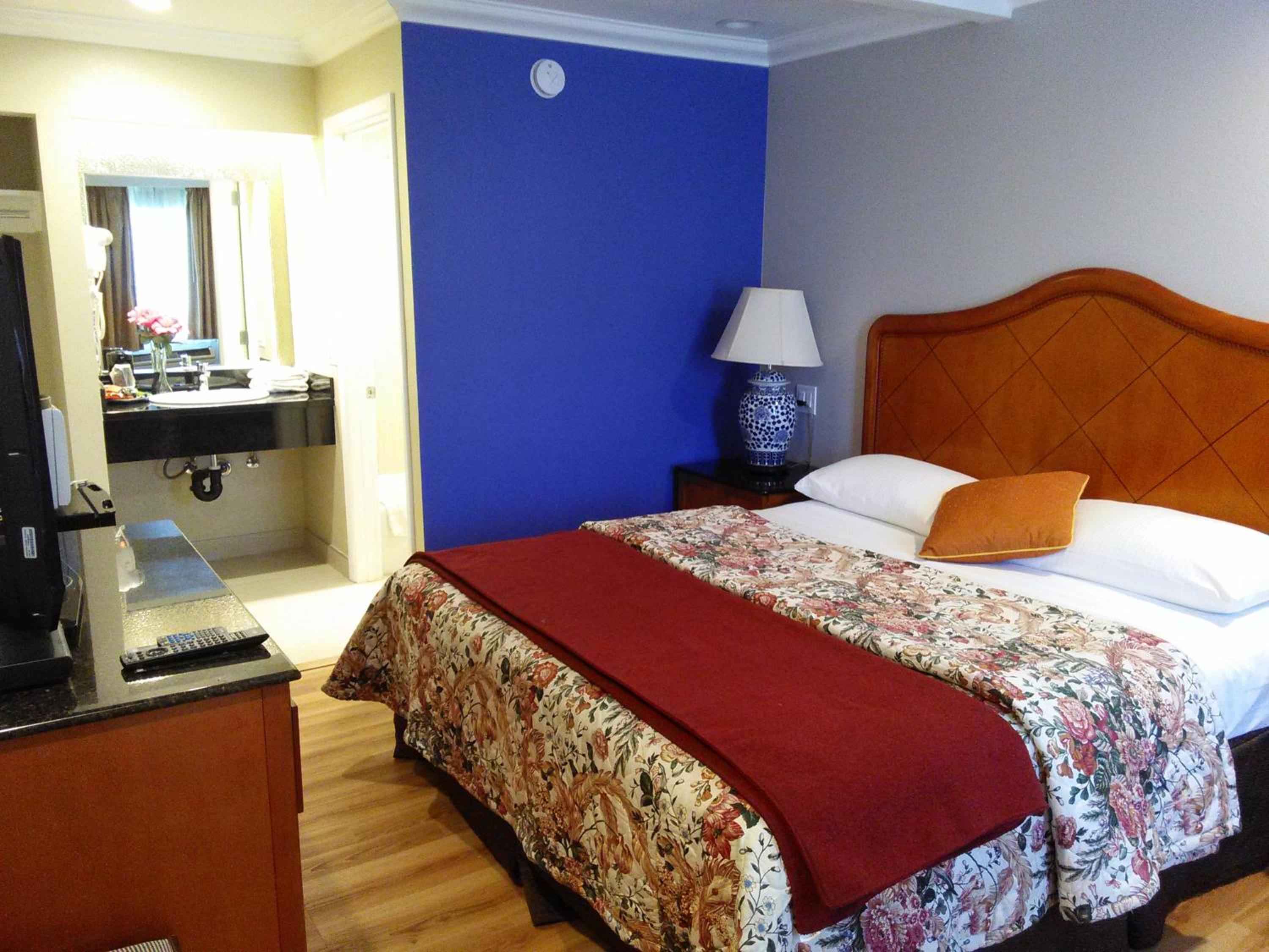 Фото Highlander Motel