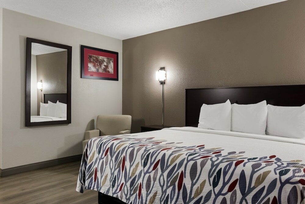 Фото Red Roof Inn Hartford - New Britain