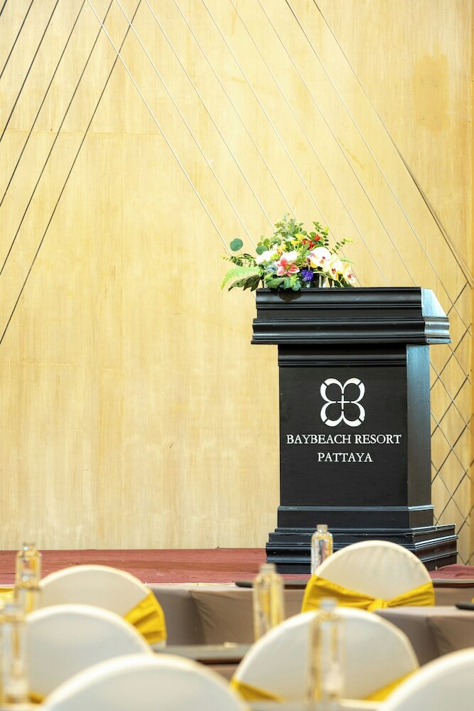 Фото Bay Beach Resort Jomtien