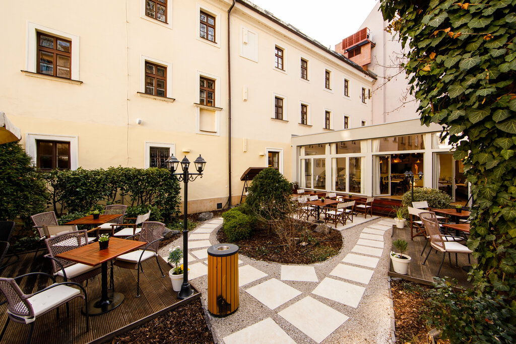 Hotel Aplend City Hotel Michalska, Bratislava, photo
