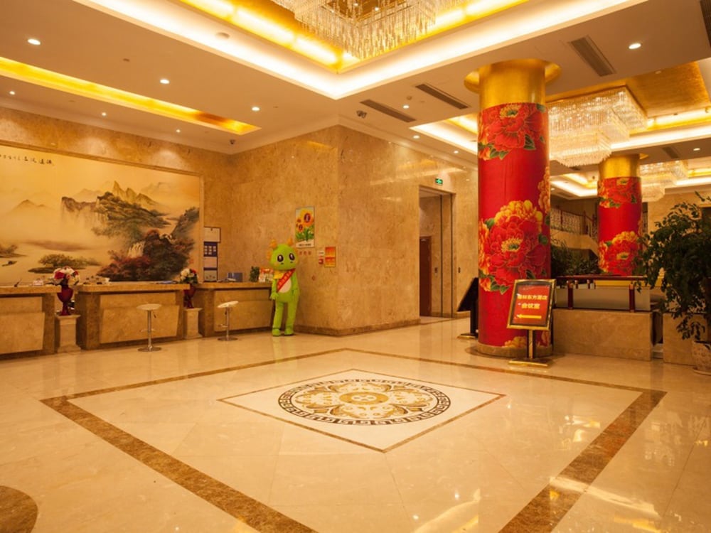 Фото GreenTree Eastern Quzhou Hewu Road Hotel