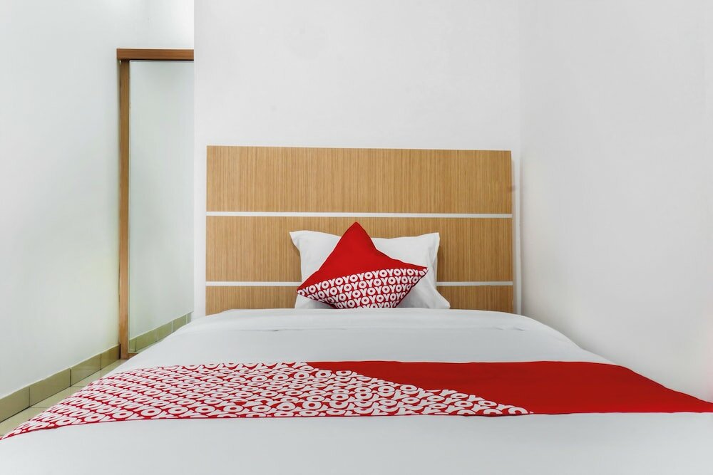 Фото Oyo 617 Sukaraja Residence Syariah