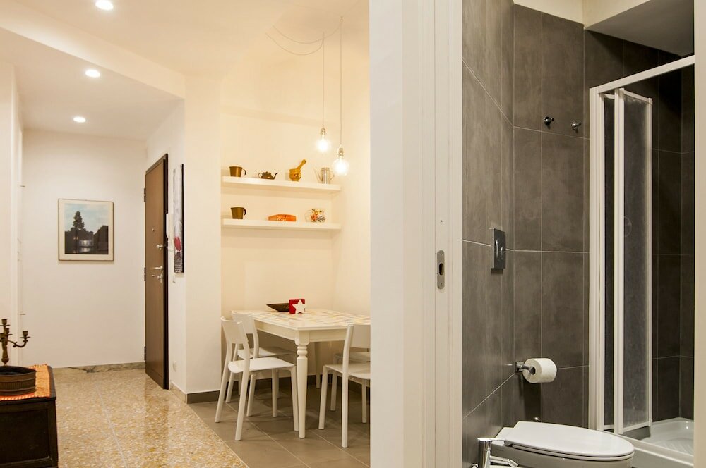 Фото San Pietro Bright Apartment