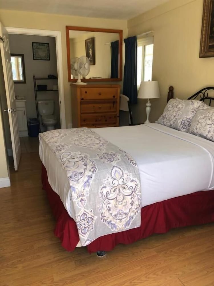 Фото Rest Haven Motel