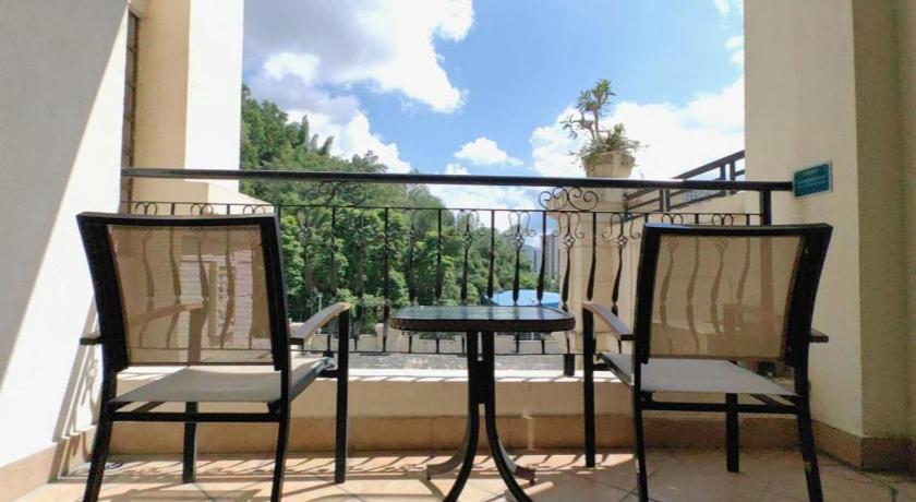 Фото Country Garden Phoenix Hotel Yunfu